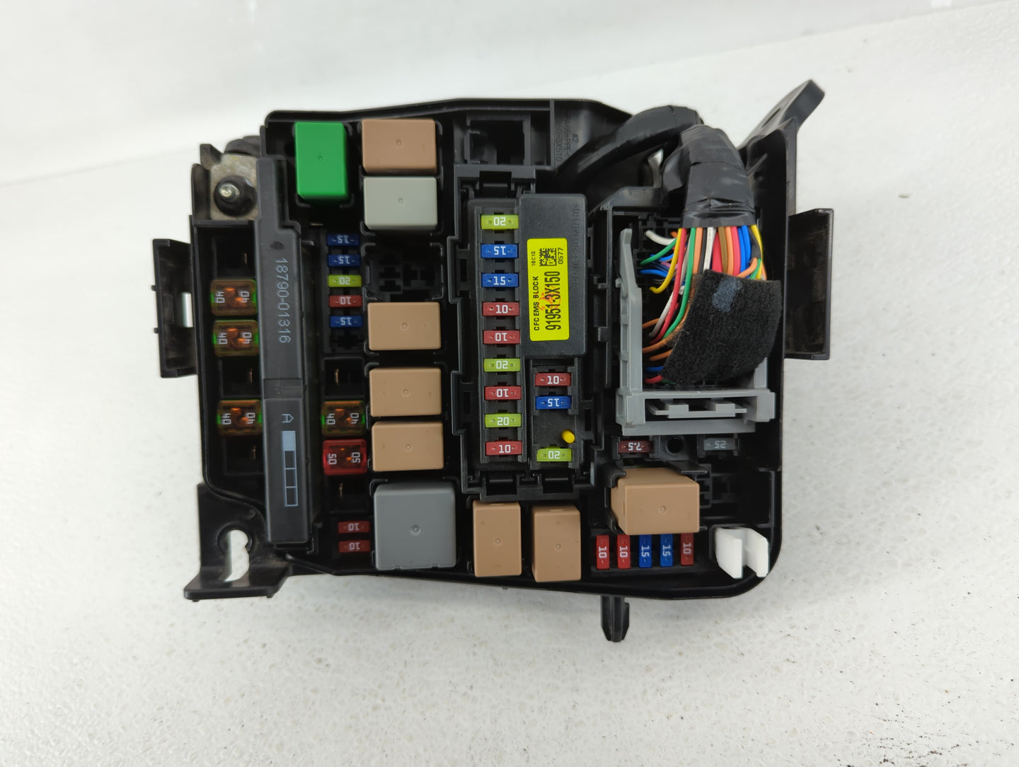 2017-2018 Kia Forte Fusebox Fuse Box Panel Relay Module P/N:91221-B0060 Fits Fits 2017 2018 OEM Used Auto Parts - Oemusedaut