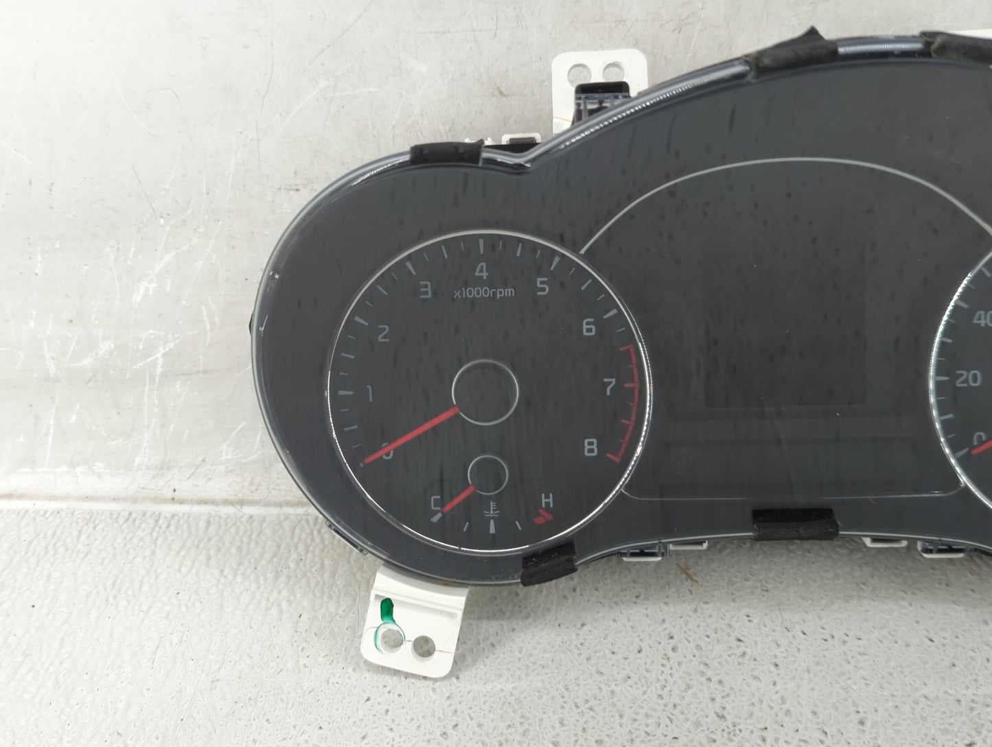 2017-2018 Kia Forte Instrument Cluster Speedometer Gauges P/N:94013-B0301 Fits Fits 2017 2018 OEM Used Auto Parts - Oemuseda