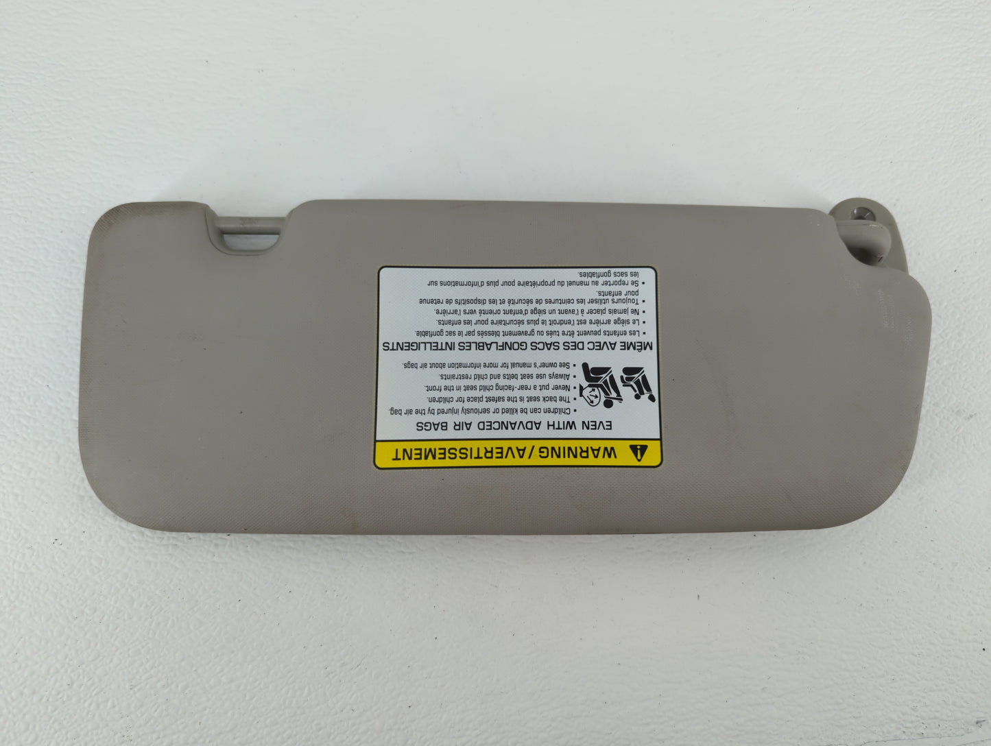 2017-2018 Kia Forte Sun Visor Shade Replacement Passenger Right Mirror Fits Fits 2017 2018 OEM Used Auto Parts - Oemusedauto