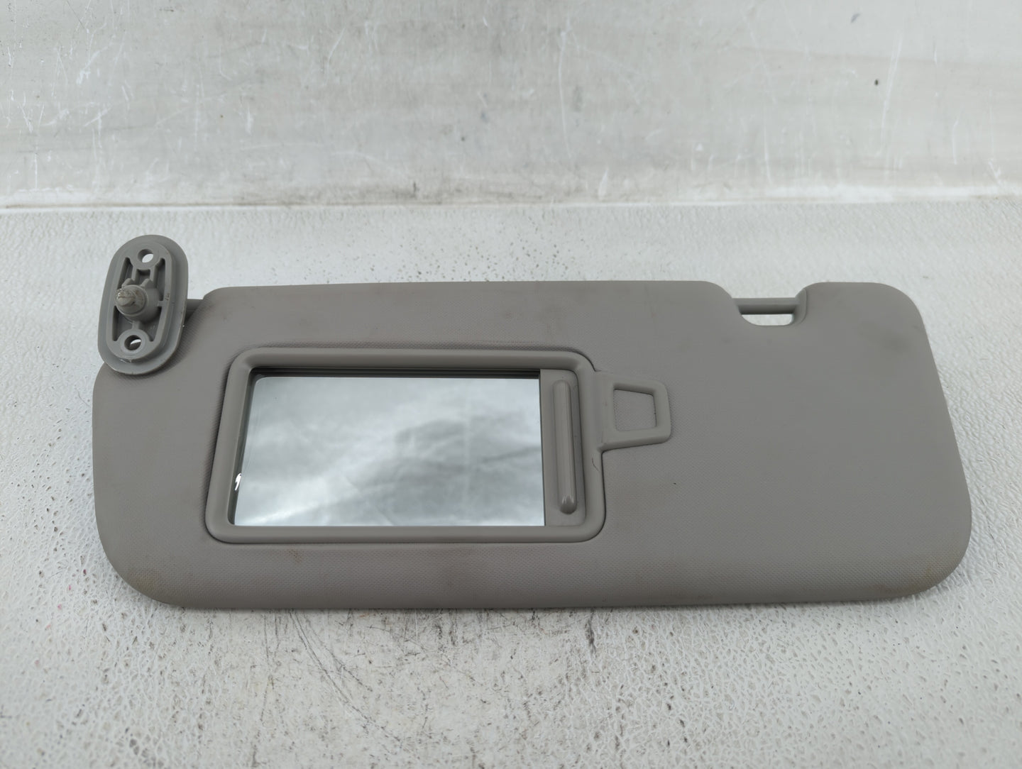 2017-2018 Kia Forte Sun Visor Shade Replacement Passenger Right Mirror Fits Fits 2017 2018 OEM Used Auto Parts - Oemusedauto