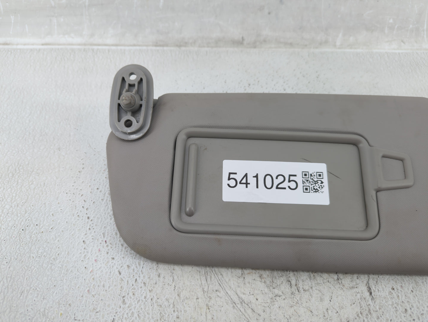 2017-2018 Kia Forte Sun Visor Shade Replacement Passenger Right Mirror Fits Fits 2017 2018 OEM Used Auto Parts - Oemusedauto