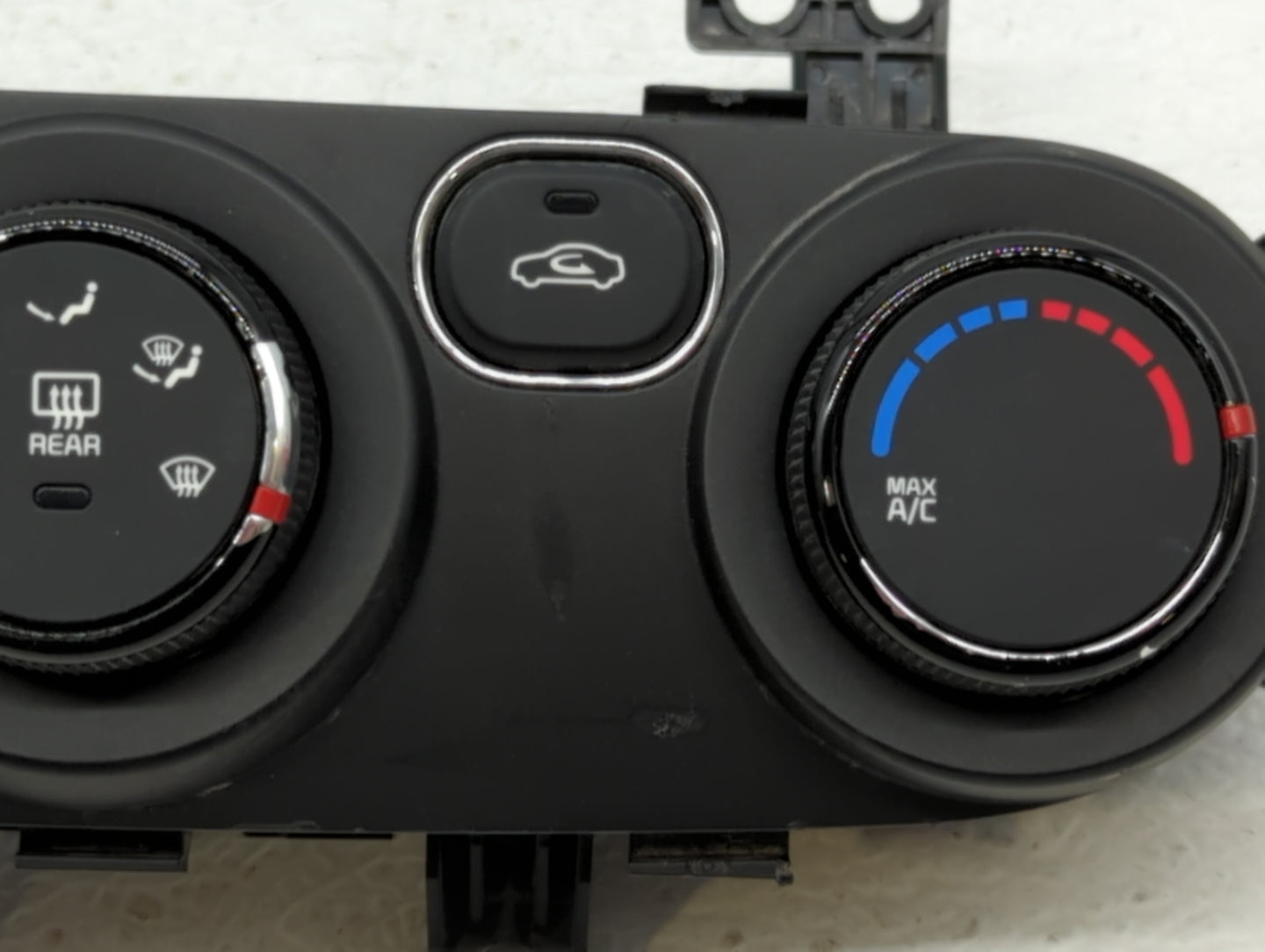 2017-2018 Kia Forte Climate Control Module Temperature AC/Heater Replacement P/N:97250-B0XXX 97250-A7XXX Fits Fits 2017 2018