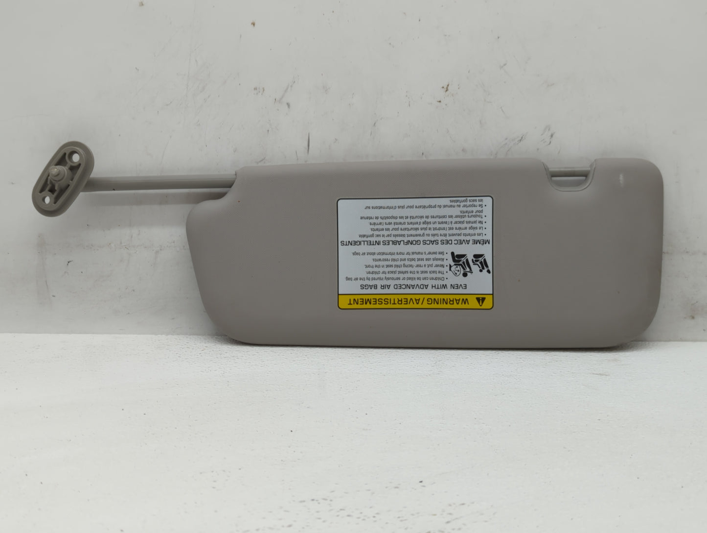 2017-2018 Kia Forte Sun Visor Shade Replacement Passenger Right Mirror Fits Fits 2017 2018 OEM Used Auto Parts - Oemusedauto