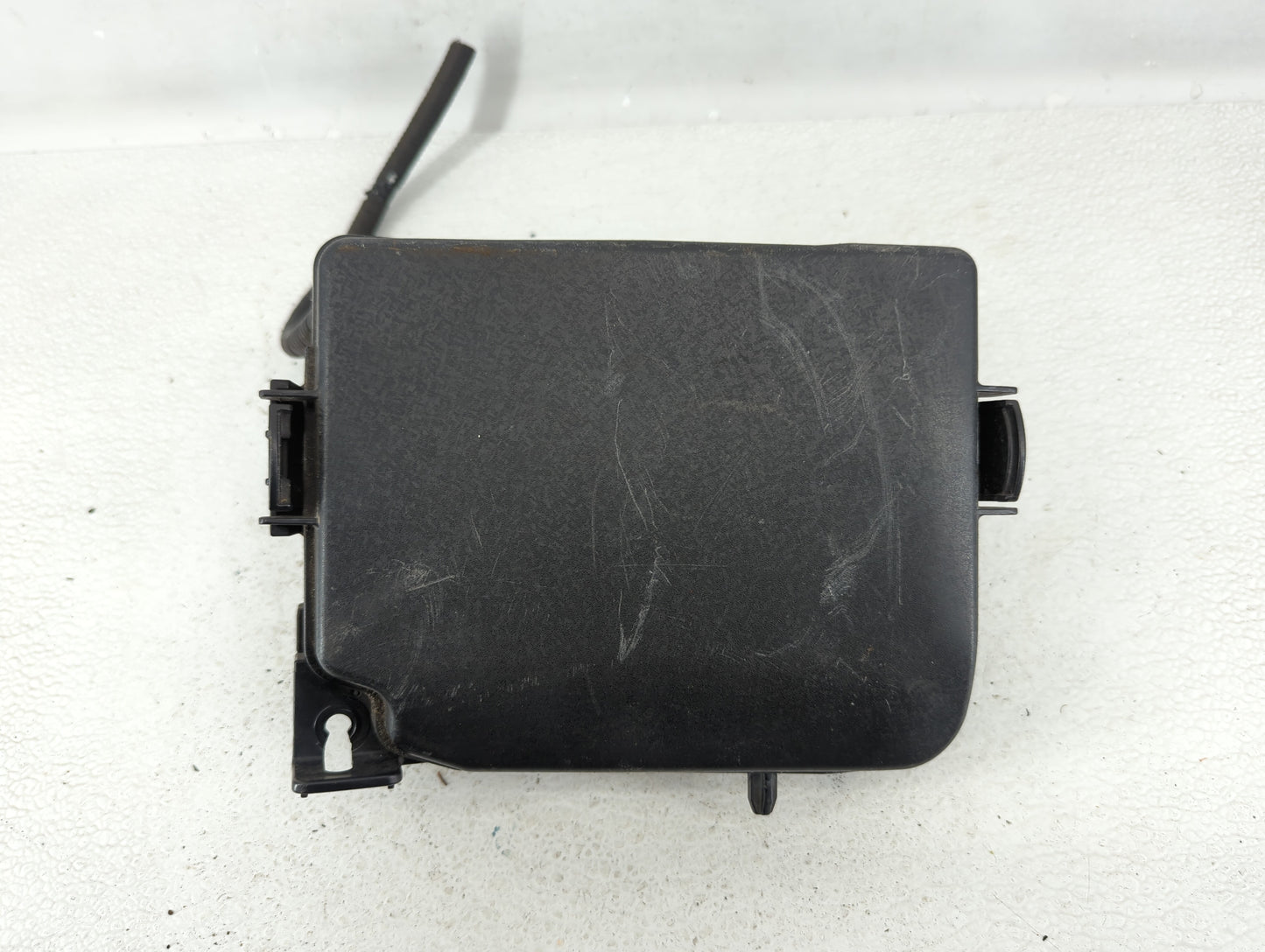 2017-2018 Kia Forte Fusebox Fuse Box Panel Relay Module P/N:18790-01316 18790, P077V070, 91221-B0070 Fits Fits 2017 2018 OEM