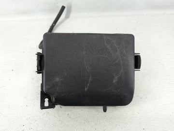 2017-2018 Kia Forte Fusebox Fuse Box Panel Relay Module P/N:18790-01316 18790, P077V070, 91221-B0070 Fits Fits 2017 2018 OEM