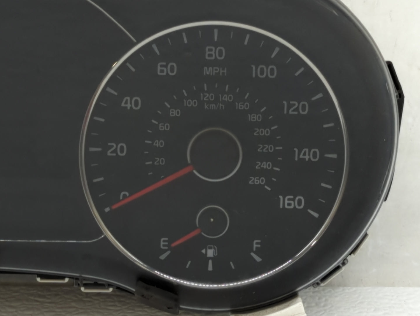 2017-2018 Kia Forte Instrument Cluster Speedometer Gauges P/N:94033-A7700 Fits Fits 2017 2018 OEM Used Auto Parts - Oemuseda