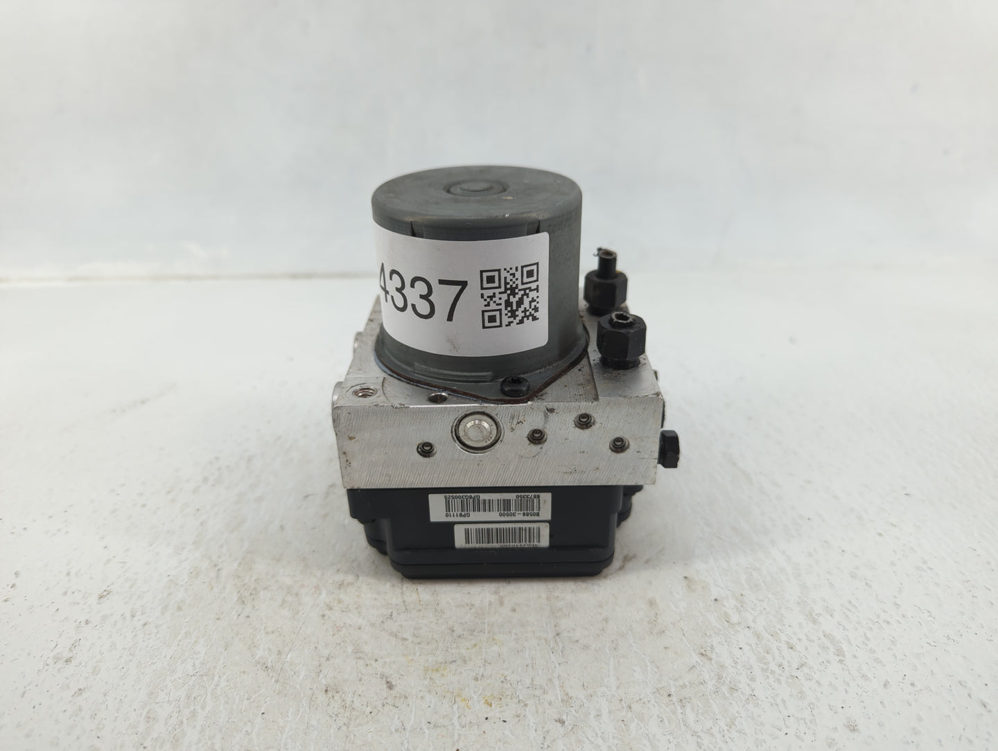 2017-2018 Kia Forte ABS Pump Control Module Replacement P/N:61589-45200 58920-B0400 Fits Fits 2017 2018 OEM Used Auto Parts 