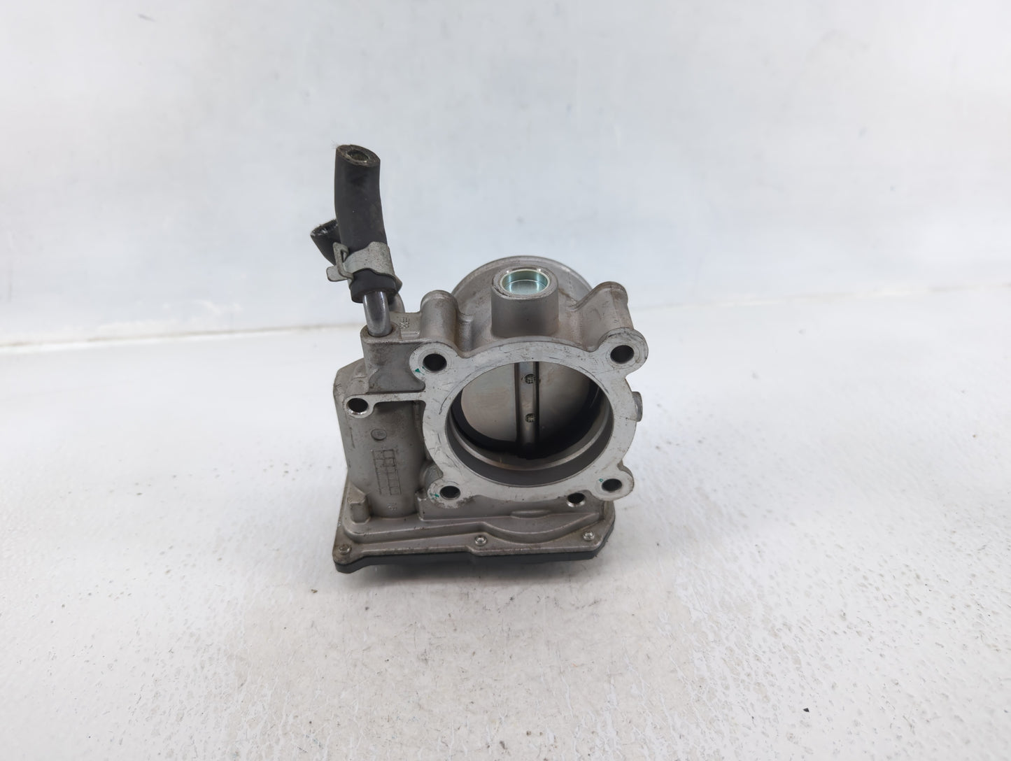 2014-2018 Kia Forte Throttle Body P/N:35100-2E000 Fits Fits 2011 2012 2013 2014 2015 2016 2017 2018 2019 2020 2021 OEM Used 