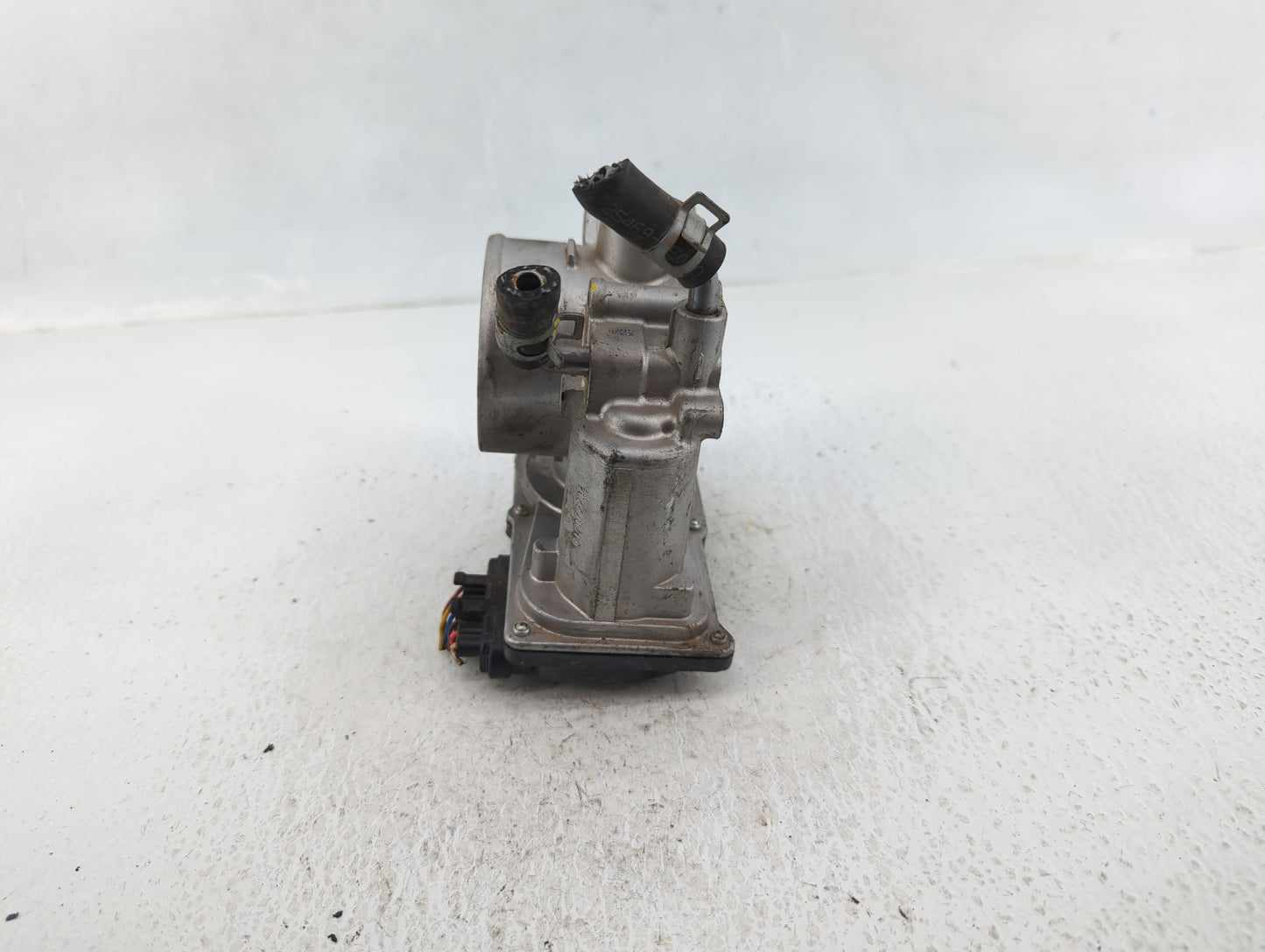 2014-2018 Kia Forte Throttle Body P/N:35100-2E000 Fits Fits 2011 2012 2013 2014 2015 2016 2017 2018 2019 2020 2021 OEM Used 