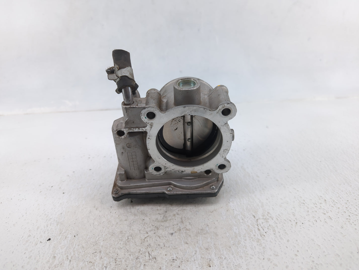 2014-2018 Kia Forte Throttle Body P/N:35100-2E000 Fits Fits 2011 2012 2013 2014 2015 2016 2017 2018 2019 2020 2021 OEM Used 