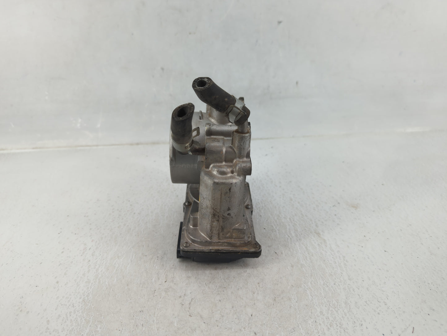 2014-2018 Kia Forte Throttle Body P/N:5323 10T22 35100-2E000 Fits Fits 2011 2012 2013 2014 2015 2016 2017 2018 2019 2020 202