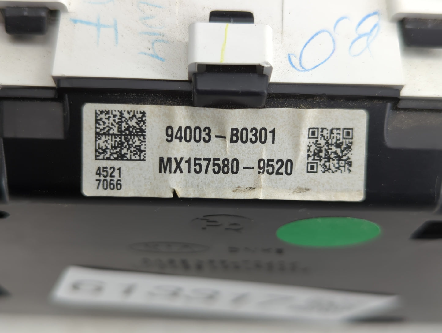 2017-2018 Kia Forte Instrument Cluster Speedometer Gauges P/N:MX157580-9520 94003-B0300 Fits Fits 2017 2018 OEM Used Auto Pa
