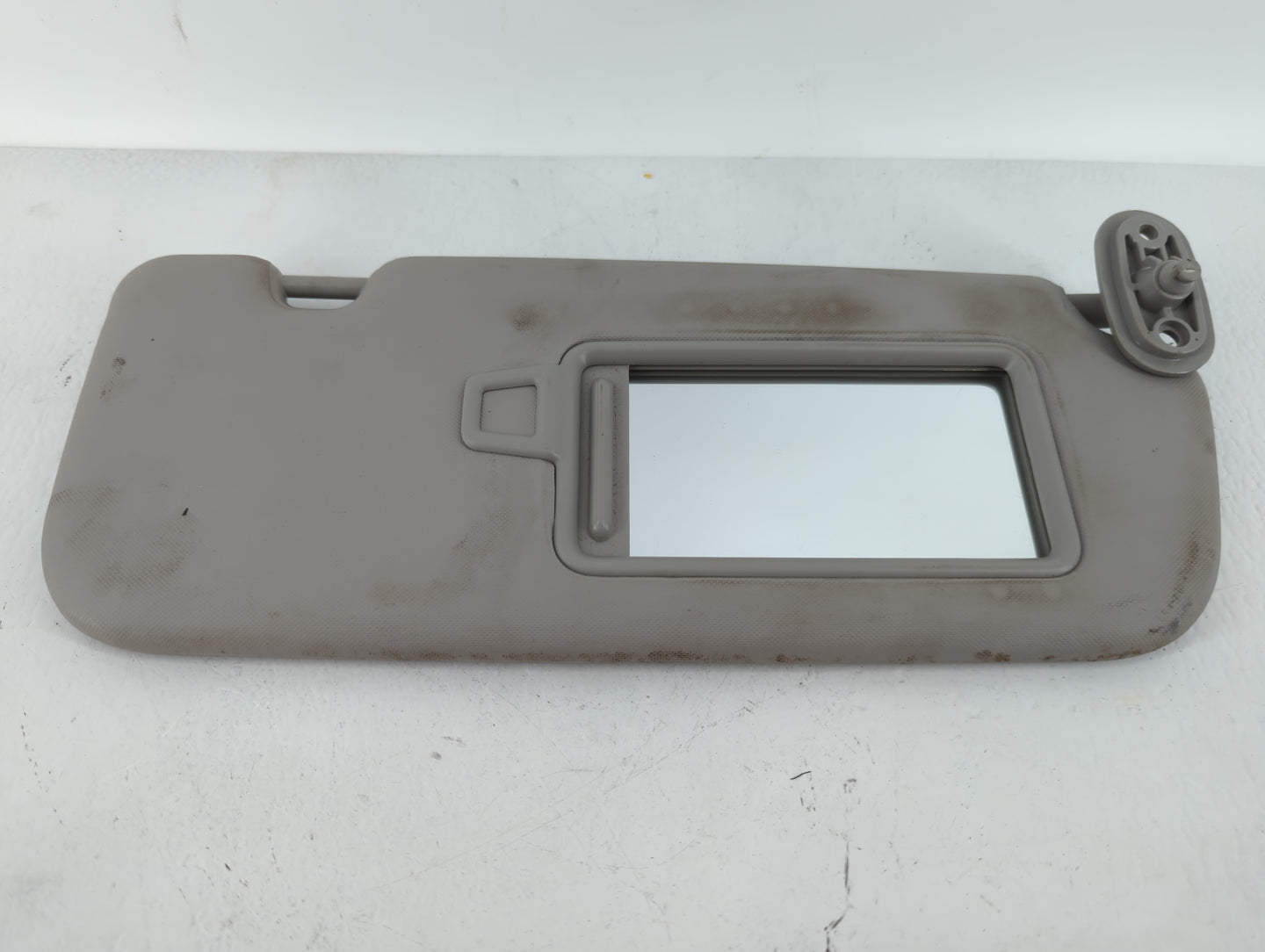 2017-2018 Kia Forte Sun Visor Shade Replacement Passenger Right Mirror Fits Fits 2017 2018 OEM Used Auto Parts - Oemusedauto