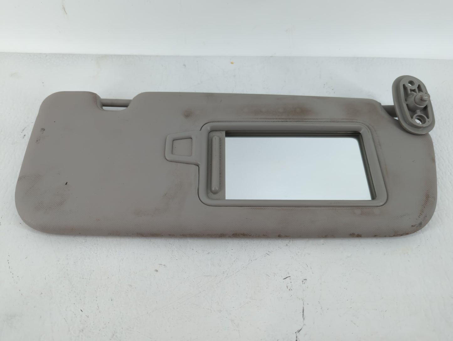 2017-2018 Kia Forte Sun Visor Shade Replacement Passenger Right Mirror Fits Fits 2017 2018 OEM Used Auto Parts - Oemusedauto