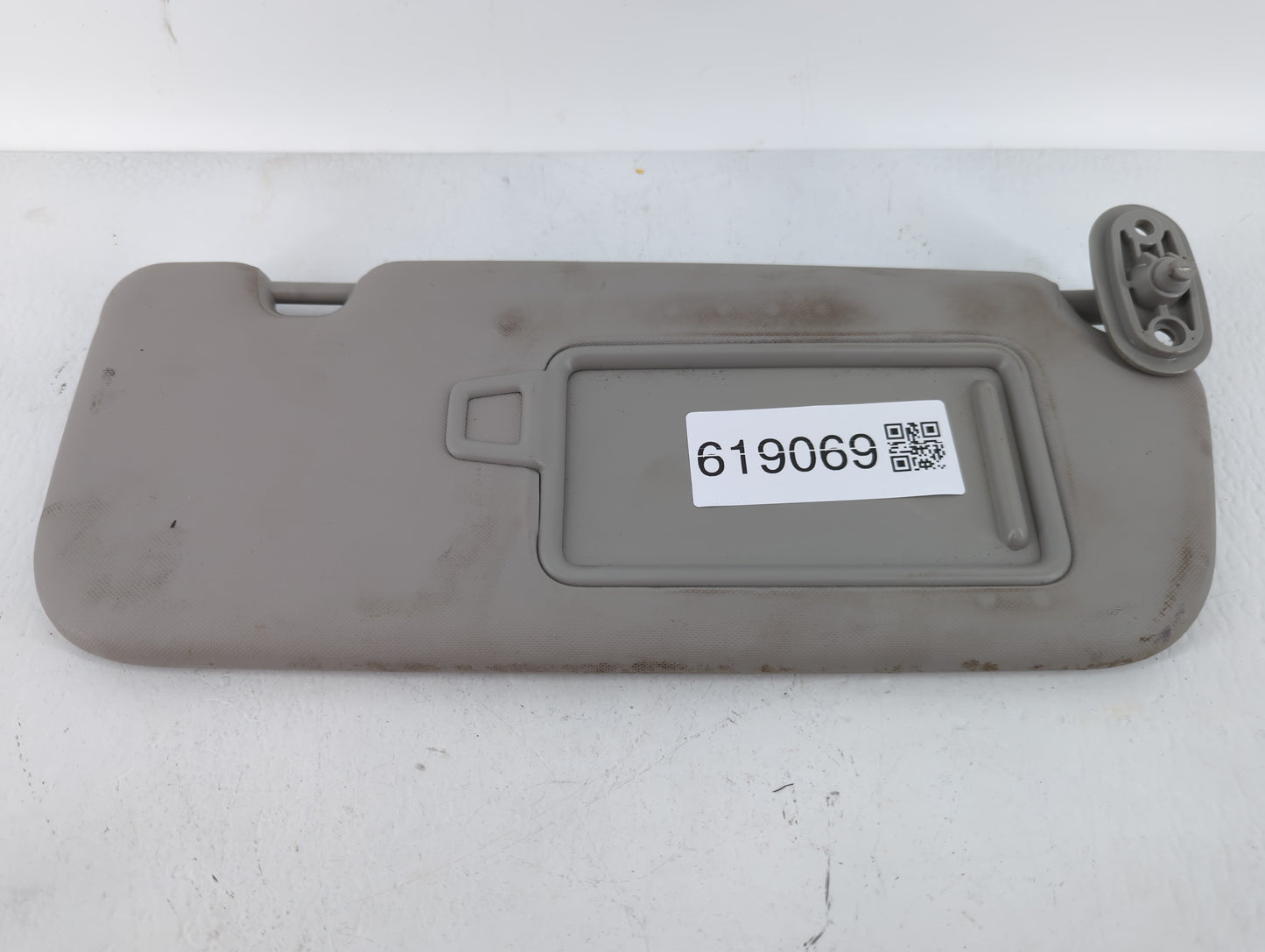 2017-2018 Kia Forte Sun Visor Shade Replacement Passenger Right Mirror Fits Fits 2017 2018 OEM Used Auto Parts - Oemusedauto
