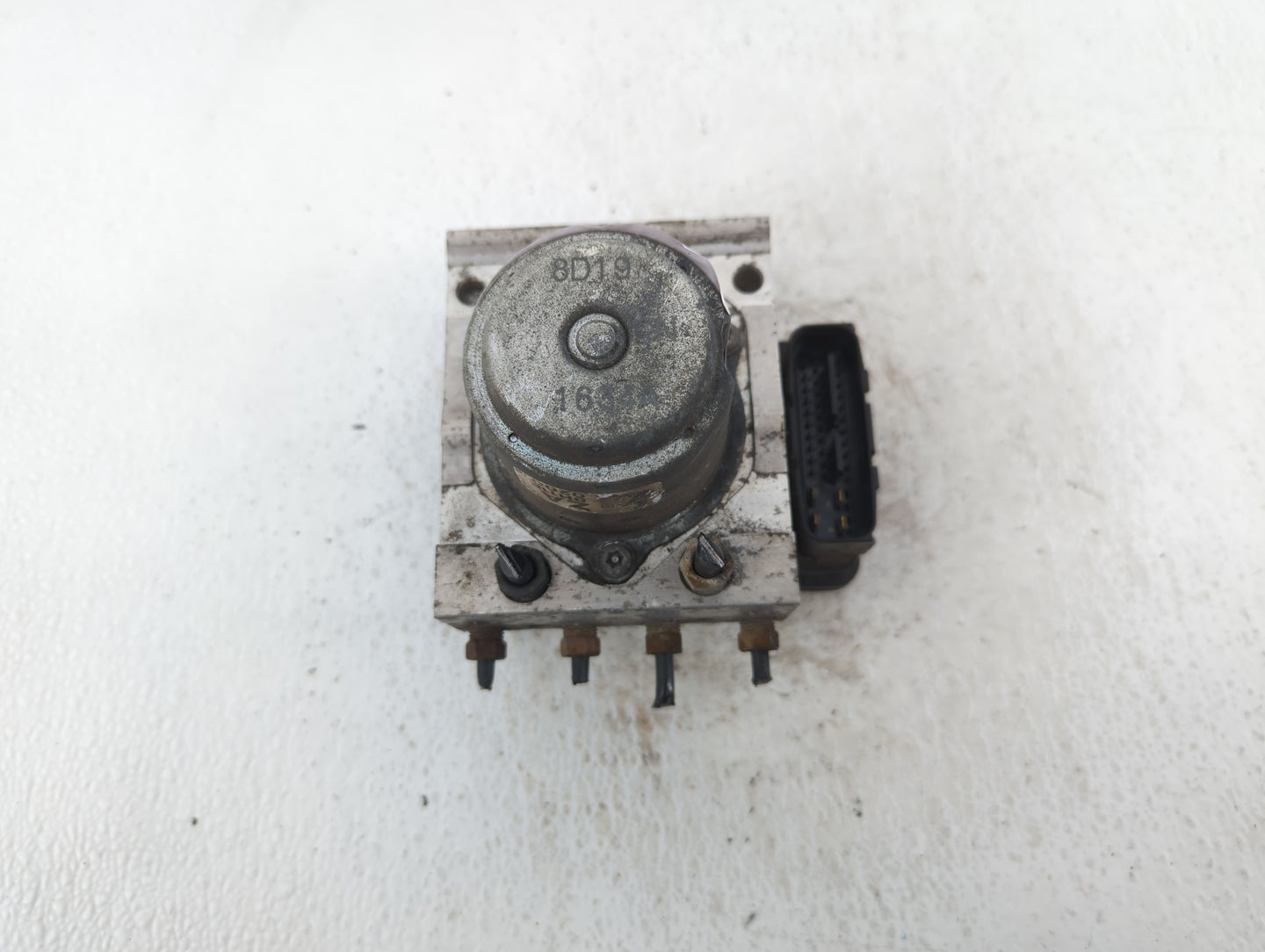 2017-2018 Kia Forte ABS Pump Control Module Replacement P/N:A621 8H11E-0200 Fits Fits 2017 2018 OEM Used Auto Parts - Oemuse