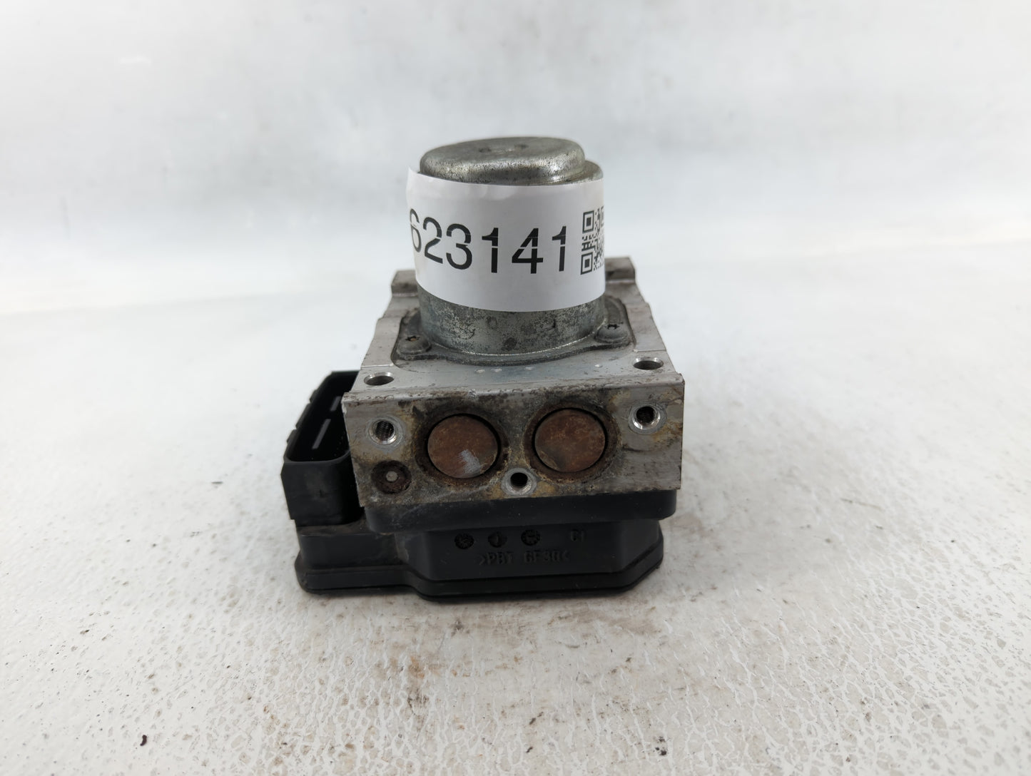 2017-2018 Kia Forte ABS Pump Control Module Replacement P/N:A621 8H11E-0200 Fits Fits 2017 2018 OEM Used Auto Parts - Oemuse