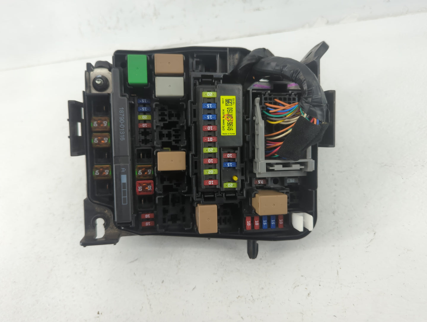 2017-2018 Kia Forte Fusebox Fuse Box Panel Relay Module P/N:91218 B0400 Fits Fits 2017 2018 OEM Used Auto Parts - Oemusedaut