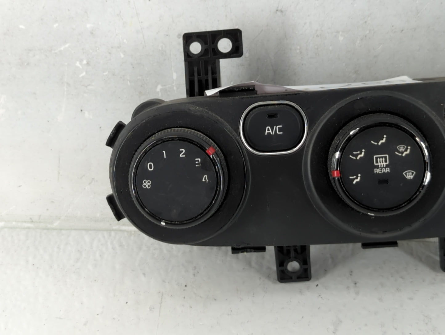 2017-2018 Kia Forte Climate Control Module Temperature AC/Heater Replacement P/N:97250-B0AA0 QO290AAM Fits Fits 2017 2018 OE