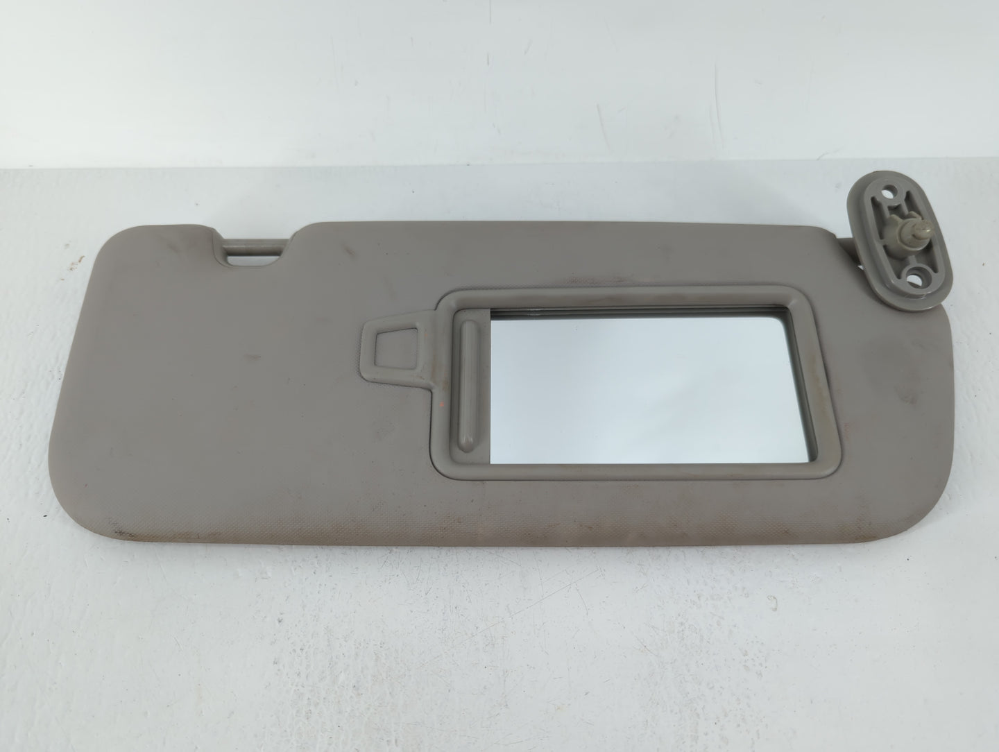 2017-2018 Kia Forte Sun Visor Shade Replacement Passenger Right Mirror Fits Fits 2017 2018 OEM Used Auto Parts - Oemusedauto