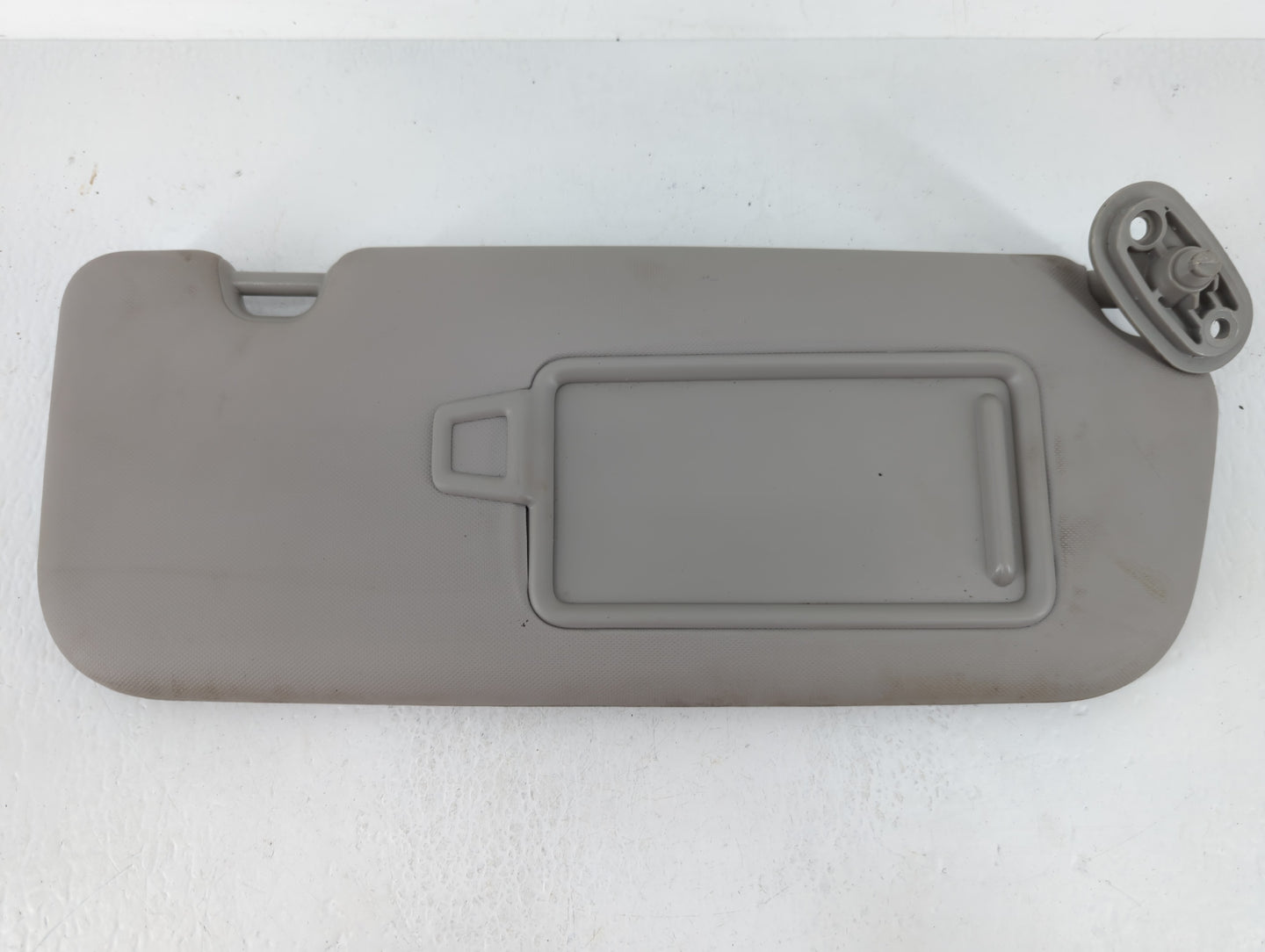 2017-2018 Kia Forte Sun Visor Shade Replacement Passenger Right Mirror Fits Fits 2017 2018 OEM Used Auto Parts - Oemusedauto