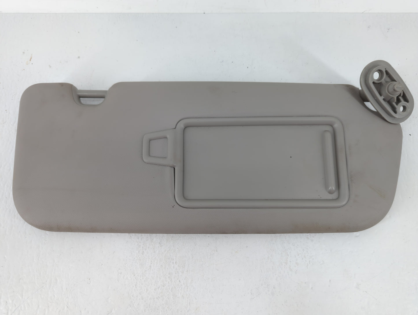 2017-2018 Kia Forte Sun Visor Shade Replacement Passenger Right Mirror Fits Fits 2017 2018 OEM Used Auto Parts - Oemusedauto