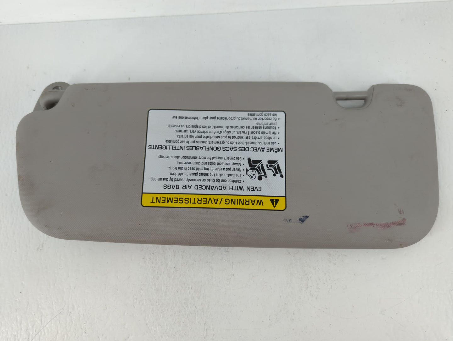 2017-2018 Kia Forte Sun Visor Shade Replacement Passenger Right Mirror Fits Fits 2017 2018 OEM Used Auto Parts - Oemusedauto