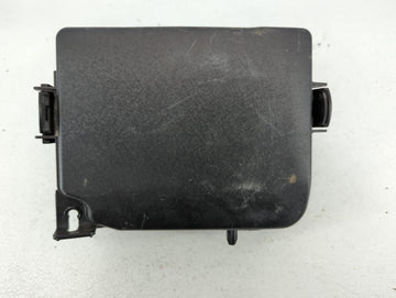 2017-2018 Kia Forte Fusebox Fuse Box Panel Relay Module P/N:91218 B0400 Fits Fits 2017 2018 OEM Used Auto Parts - Oemusedaut