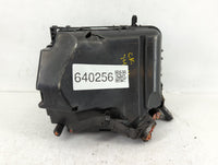 2017-2018 Kia Forte Fusebox Fuse Box Panel Relay Module P/N:91218 B0400 Fits Fits 2017 2018 OEM Used Auto Parts - Oemusedaut