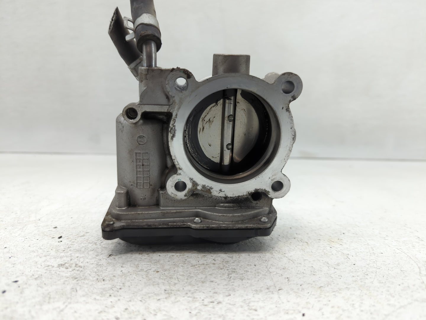 2014-2018 Kia Forte Throttle Body P/N:35100-2E000 Fits Fits 2011 2012 2013 2014 2015 2016 2017 2018 2019 2020 2021 OEM Used 