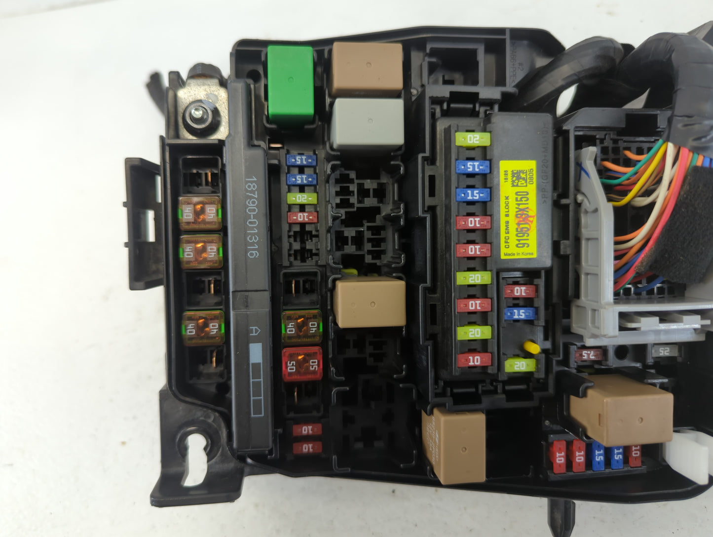 2017-2018 Kia Forte Fusebox Fuse Box Panel Relay Module P/N:91218 B0400 Fits Fits 2017 2018 OEM Used Auto Parts - Oemusedaut
