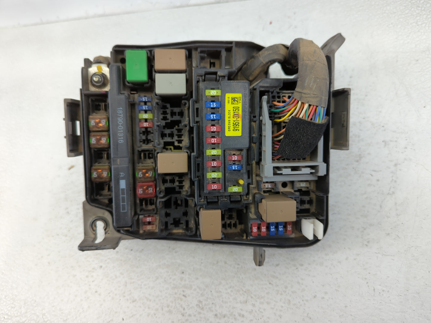 2017-2018 Kia Forte Fusebox Fuse Box Panel Relay Module P/N:109 91950-3X510, 1609124238, 91218 B0400 Fits Fits 2017 2018 OEM