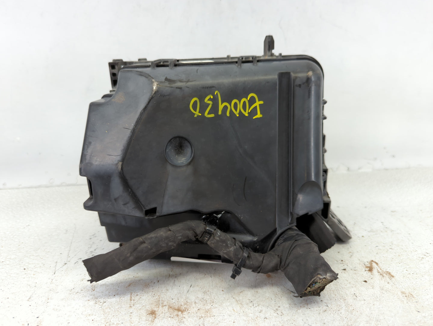 2017-2018 Kia Forte Fusebox Fuse Box Panel Relay Module P/N:91218 B0400 Fits Fits 2017 2018 OEM Used Auto Parts - Oemusedaut