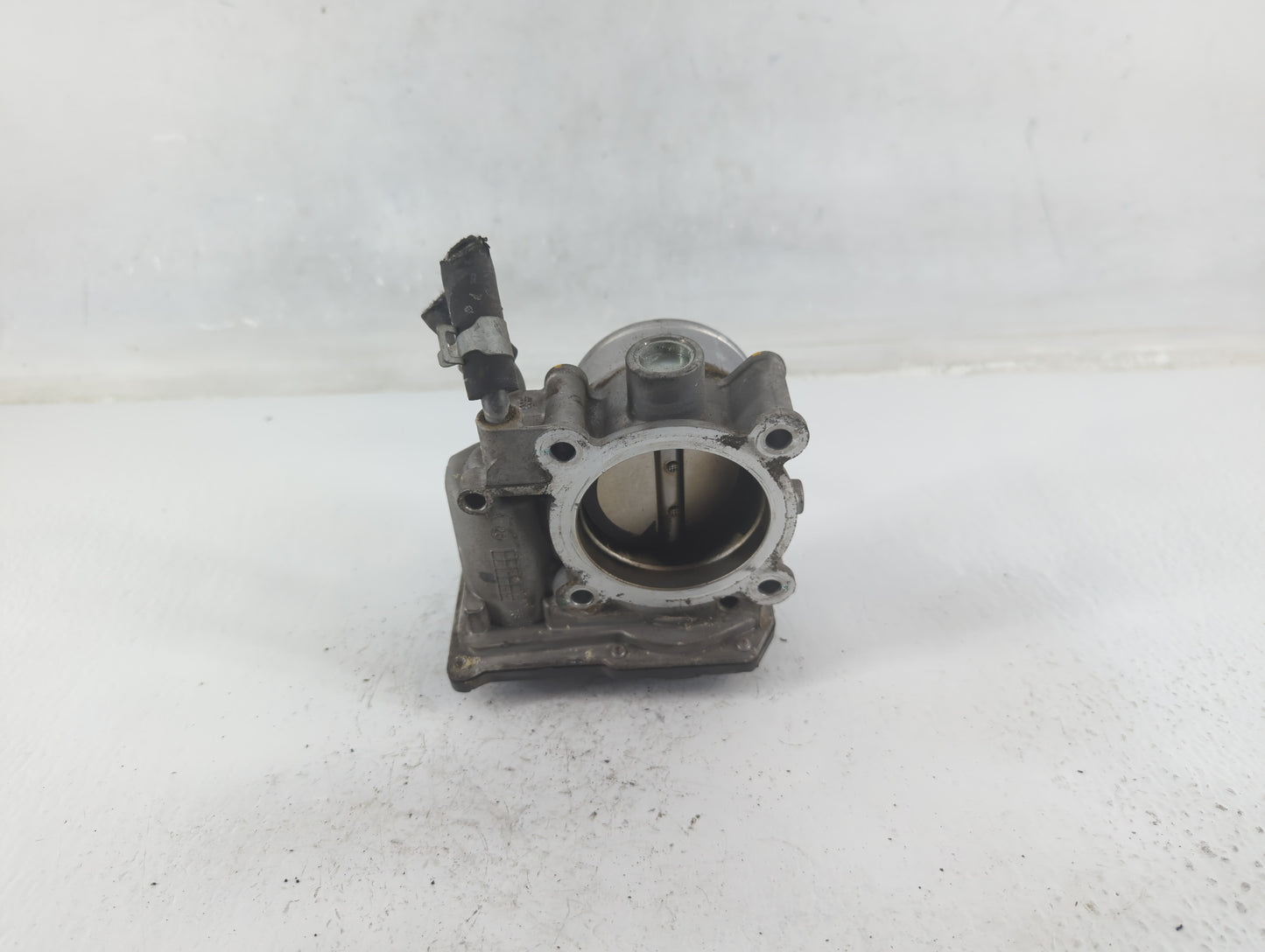 2014-2018 Kia Forte Throttle Body P/N:35100-2E000 Fits Fits 2011 2012 2013 2014 2015 2016 2017 2018 2019 2020 2021 OEM Used 