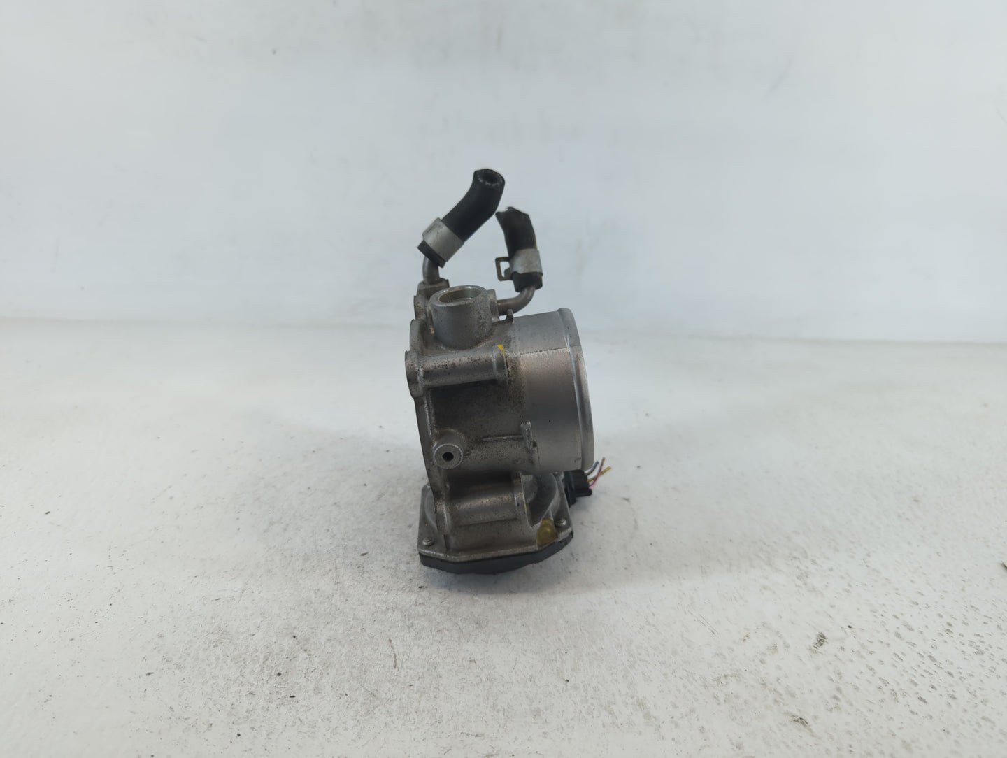2014-2018 Kia Forte Throttle Body P/N:35100-2E000 Fits Fits 2011 2012 2013 2014 2015 2016 2017 2018 2019 2020 2021 OEM Used 