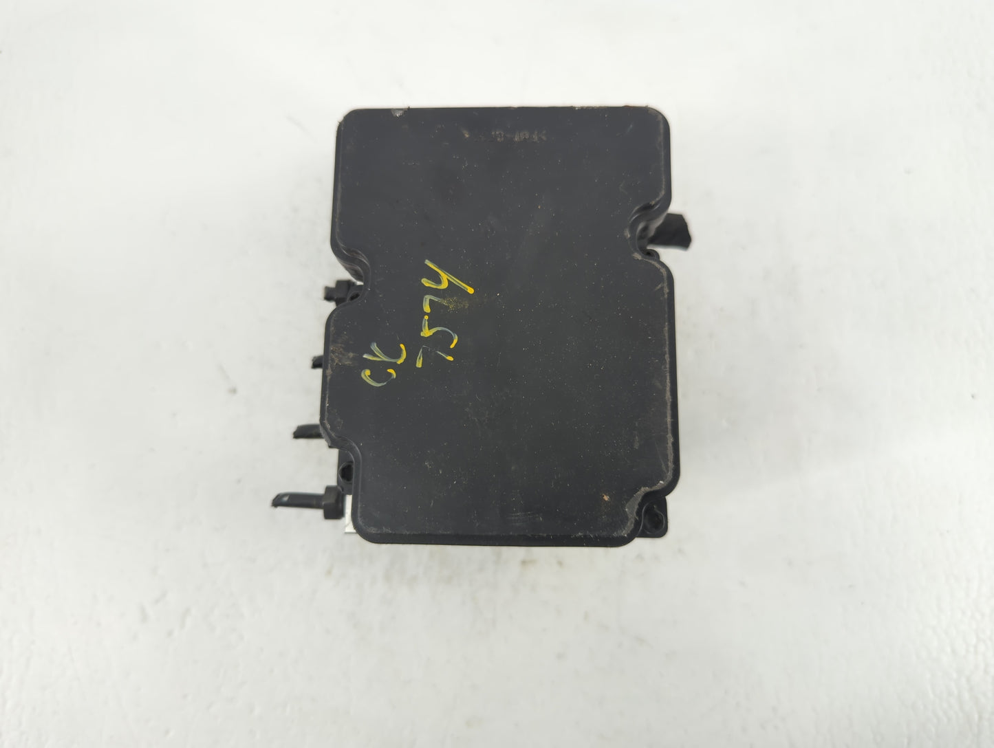2017-2018 Kia Forte ABS Pump Control Module Replacement P/N:58920-B0200 B0589-20500 Fits Fits 2017 2018 OEM Used Auto Parts 