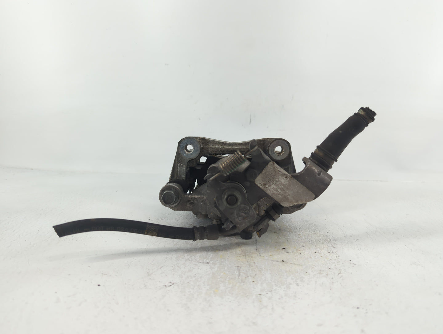 2017-2018 Kia Forte Front Passenger Right Brake Caliper - Oemusedautoparts1.com