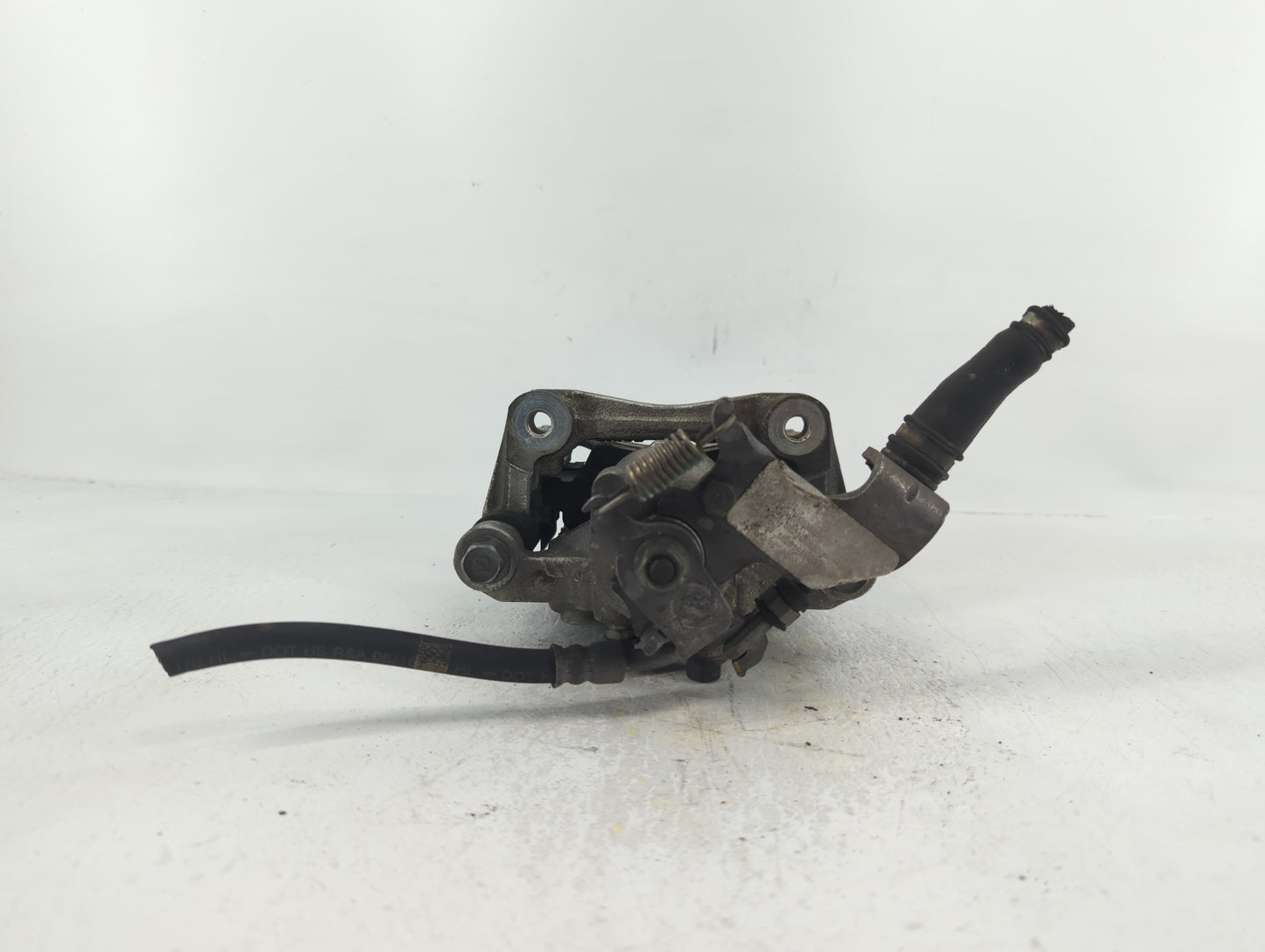 2017-2018 Kia Forte Front Passenger Right Brake Caliper - Oemusedautoparts1.com