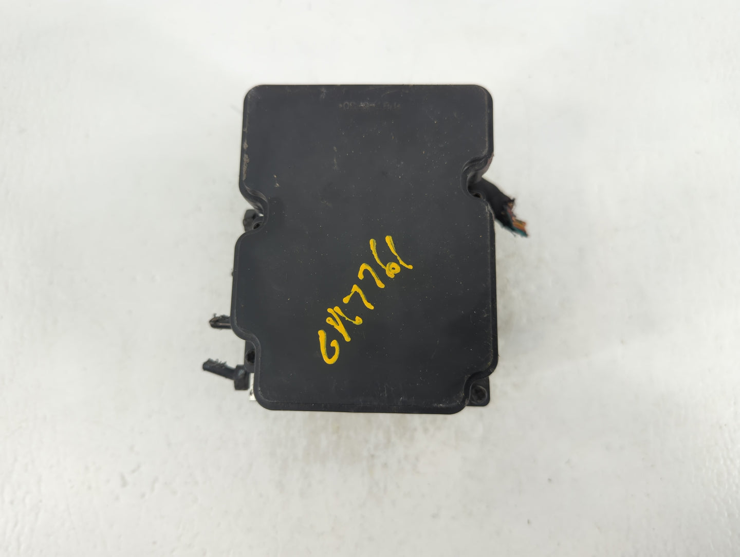 2017-2018 Kia Forte ABS Pump Control Module Replacement P/N:58920-B0200 B0589-20500 Fits Fits 2017 2018 OEM Used Auto Parts 
