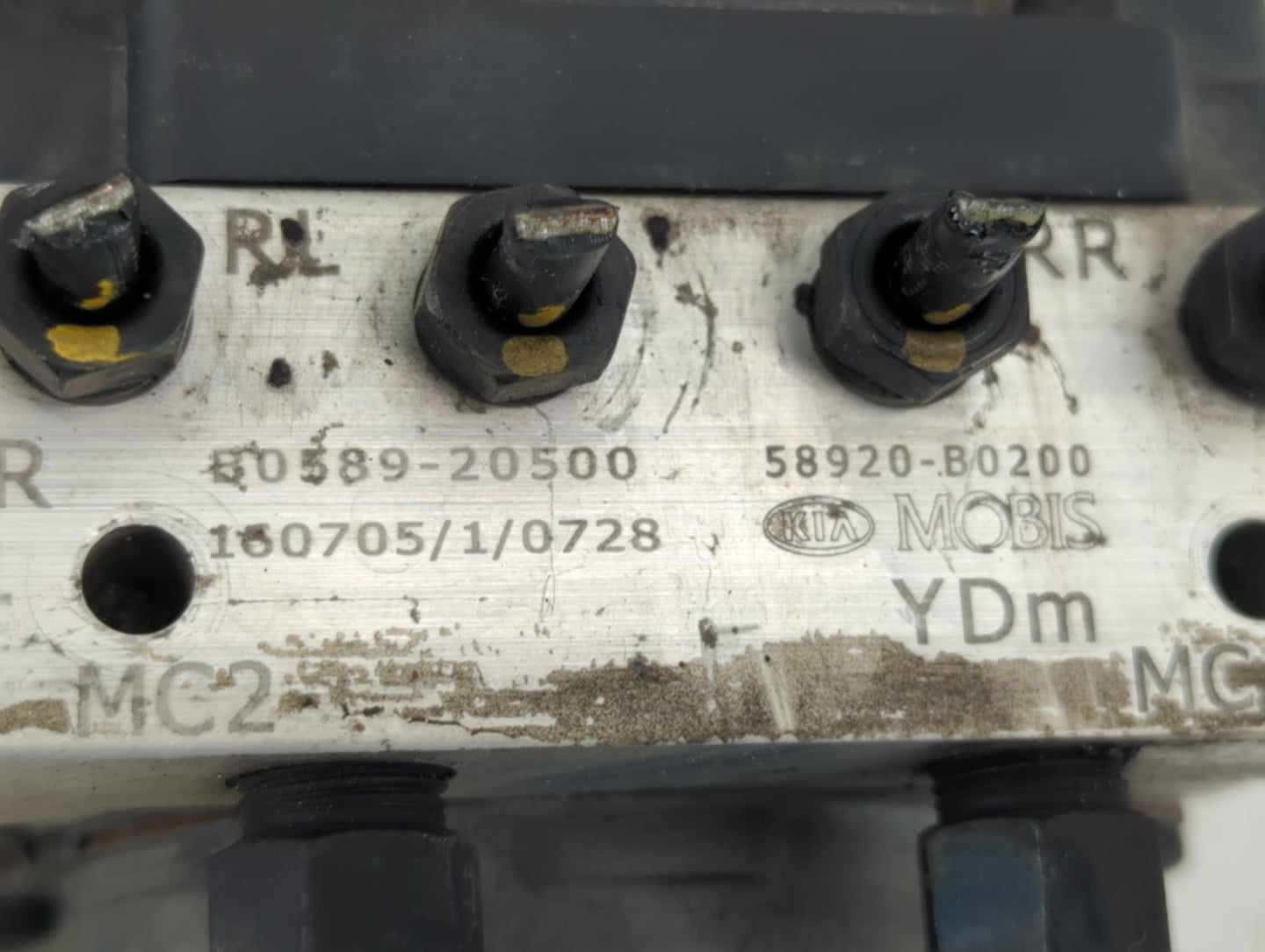 2017-2018 Kia Forte ABS Pump Control Module Replacement P/N:58920-B0200 B0589-20500 Fits Fits 2017 2018 OEM Used Auto Parts 