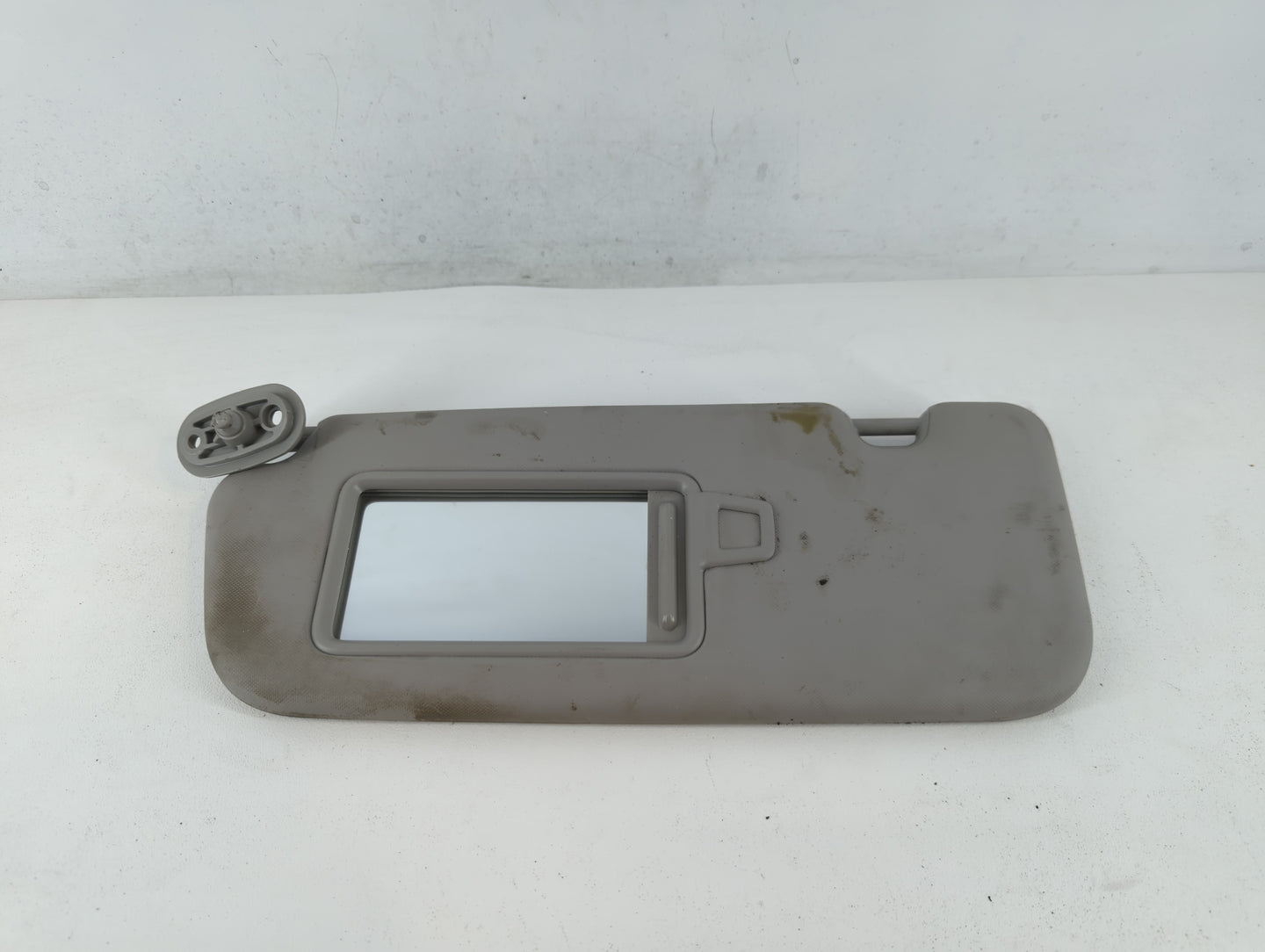 2017-2018 Kia Forte Sun Visor Shade Replacement Passenger Right Mirror Fits Fits 2017 2018 OEM Used Auto Parts - Oemusedauto