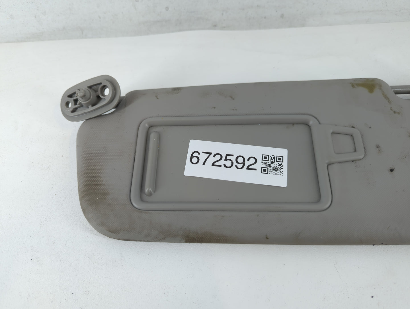 2017-2018 Kia Forte Sun Visor Shade Replacement Passenger Right Mirror Fits Fits 2017 2018 OEM Used Auto Parts - Oemusedauto