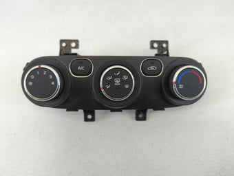 compare product 2017-2018 Kia Forte Climate Control Module Temperature AC/Heater Replacement P/N:97250-B0XXX 97250-A7XXX Fits Fits 2017 2018 OEM Used Auto Parts