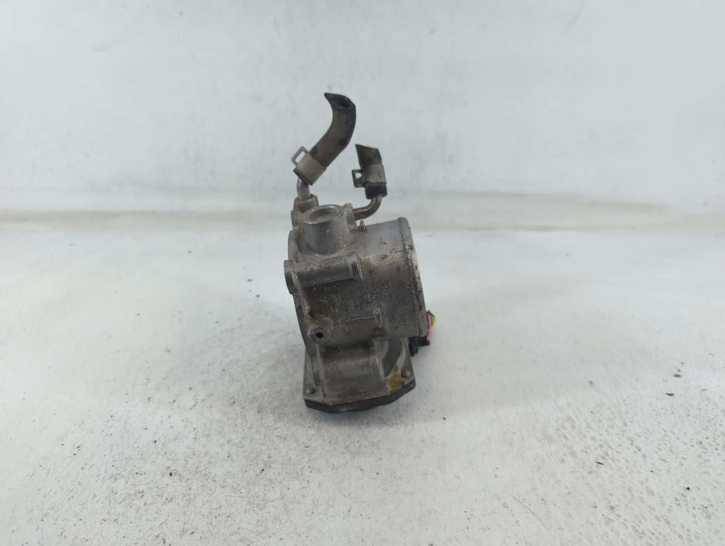 2014-2018 Kia Forte Throttle Body P/N:35100-2E000 Fits Fits 2011 2012 2013 2014 2015 2016 2017 2018 2019 2020 2021 OEM Used 