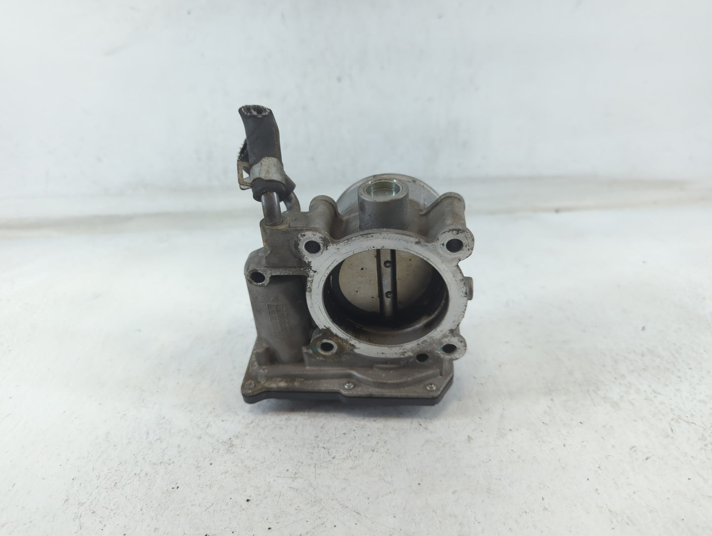 2014-2018 Kia Forte Throttle Body P/N:35100-2E000 Fits Fits 2011 2012 2013 2014 2015 2016 2017 2018 2019 2020 2021 OEM Used 
