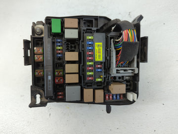 2017-2018 Kia Forte Fusebox Fuse Box Panel Relay Module P/N:91221-B0030 Fits Fits 2017 2018 OEM Used Auto Parts