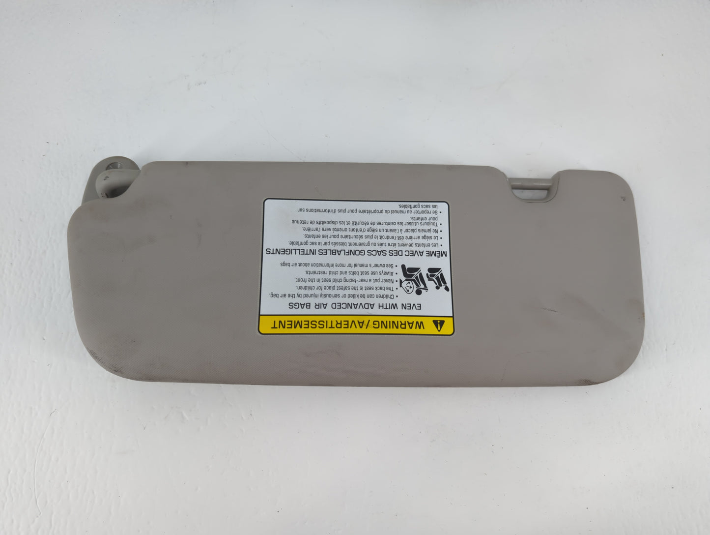 2017-2018 Kia Forte Sun Visor Shade Replacement Passenger Right Mirror Fits Fits 2017 2018 OEM Used Auto Parts - Oemusedauto