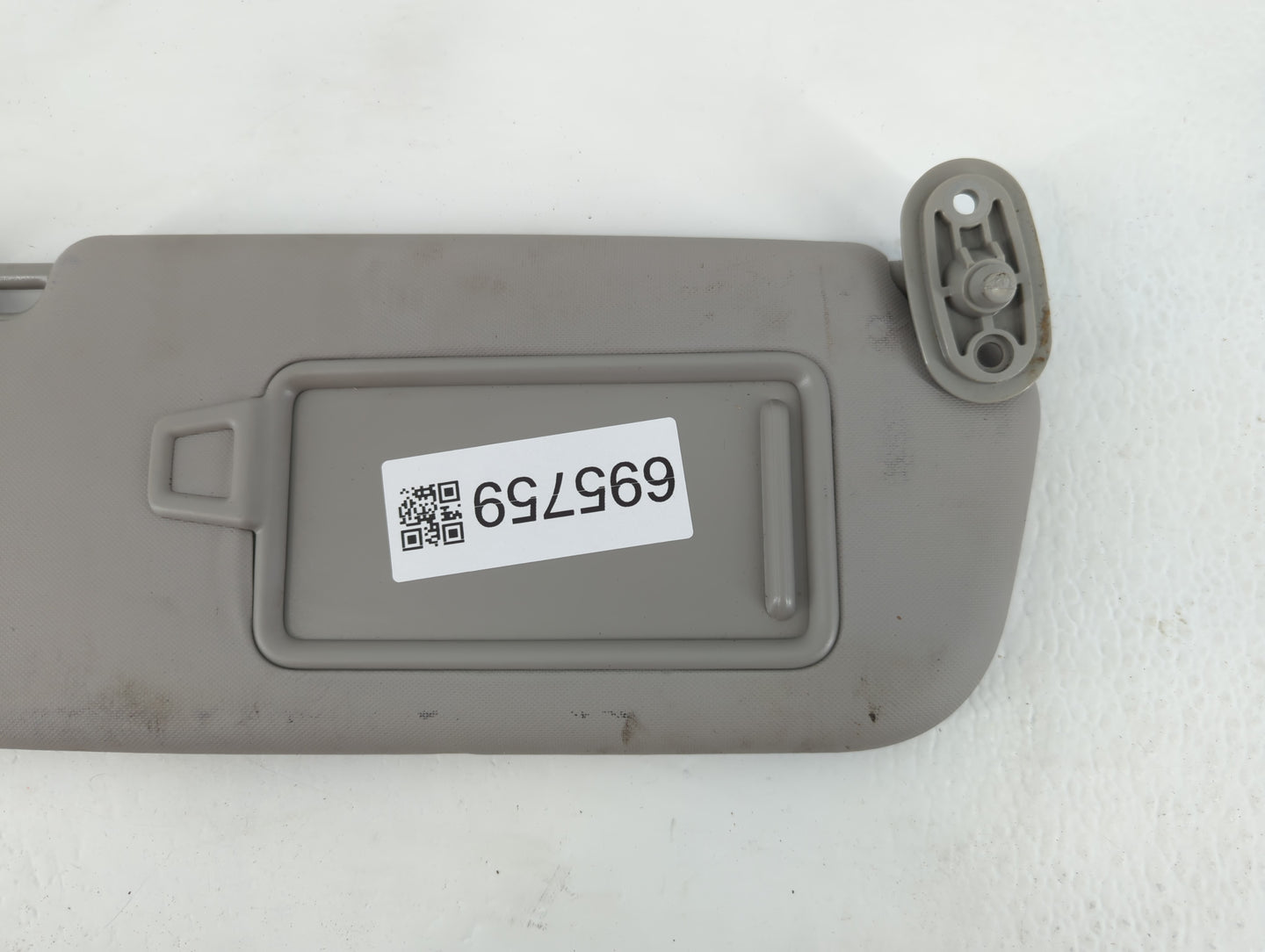 2017-2018 Kia Forte Sun Visor Shade Replacement Passenger Right Mirror Fits Fits 2017 2018 OEM Used Auto Parts - Oemusedauto