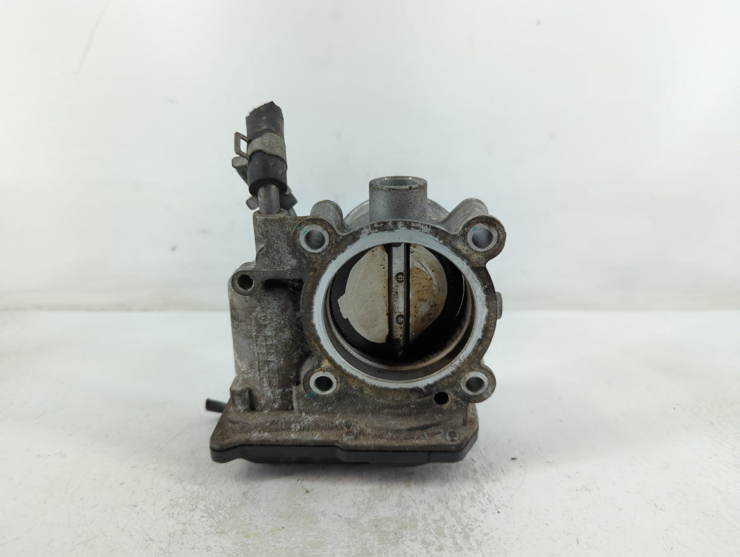 2014-2018 Kia Forte Throttle Body P/N:35100-2E000 Fits Fits 2011 2012 2013 2014 2015 2016 2017 2018 2019 2020 2021 OEM Used 