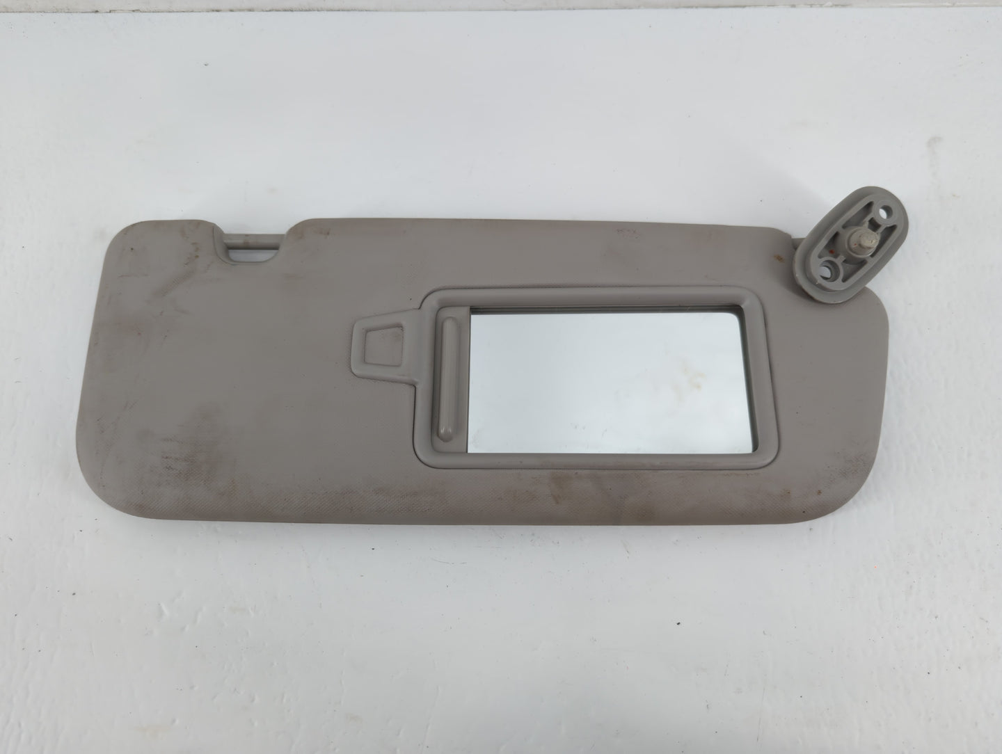 2017-2018 Kia Forte Sun Visor Shade Replacement Passenger Right Mirror Fits Fits 2017 2018 OEM Used Auto Parts - Oemusedauto